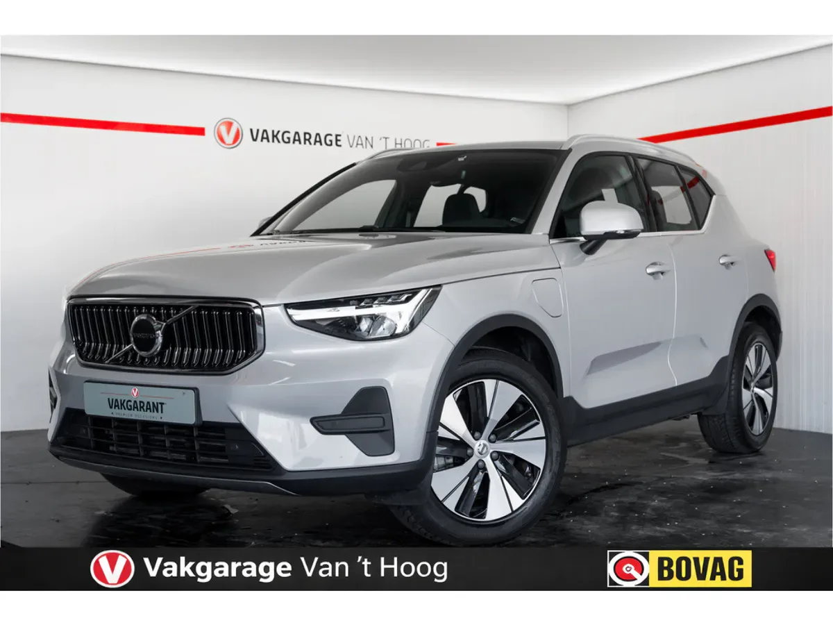Volvo XC40 (2023) — foto 1