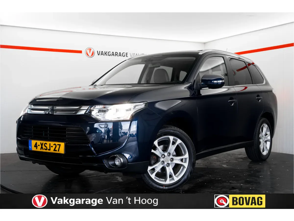 Mitsubishi Outlander (2014) — foto 1