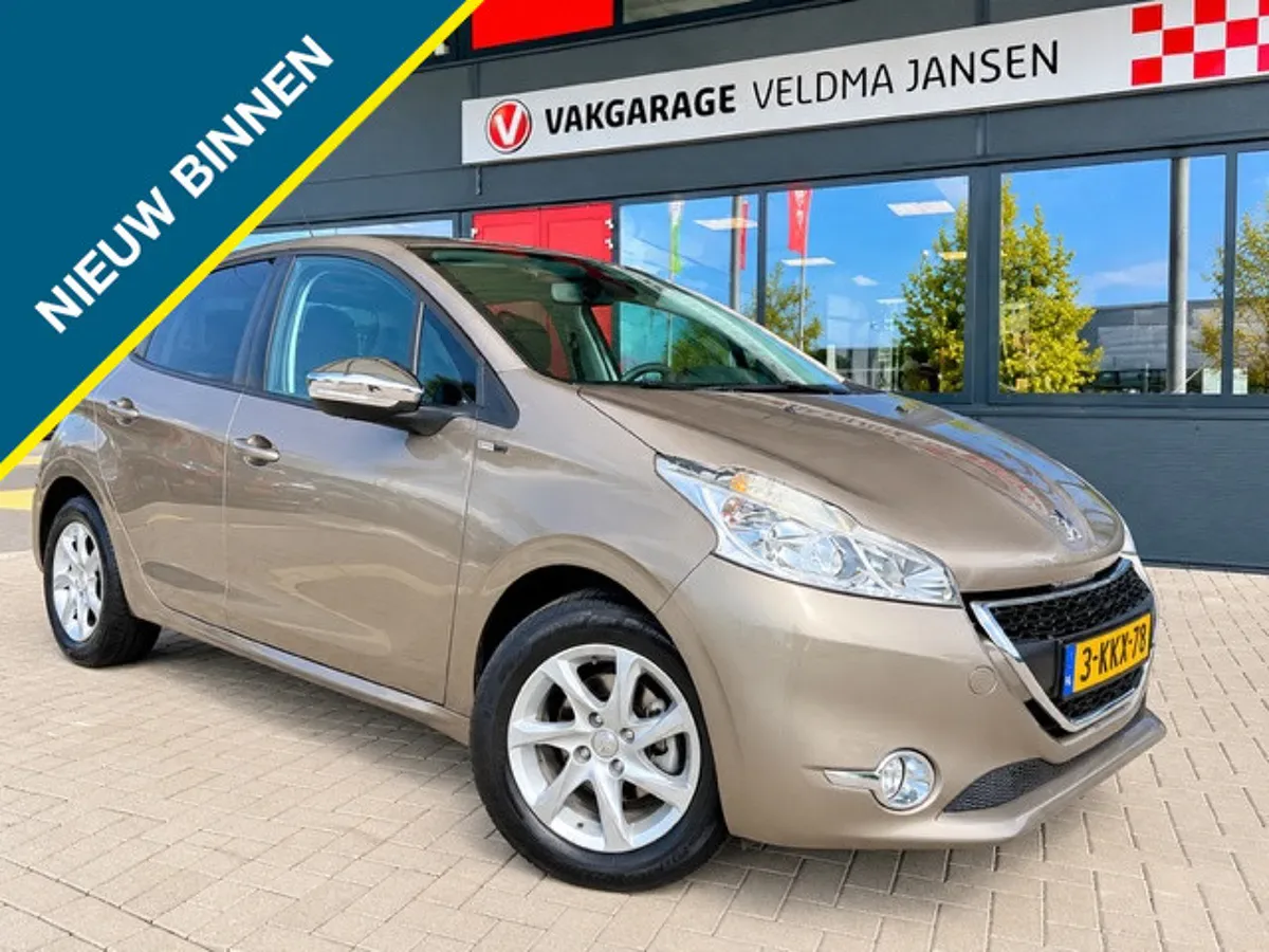 Peugeot 208 (2014) — foto 1