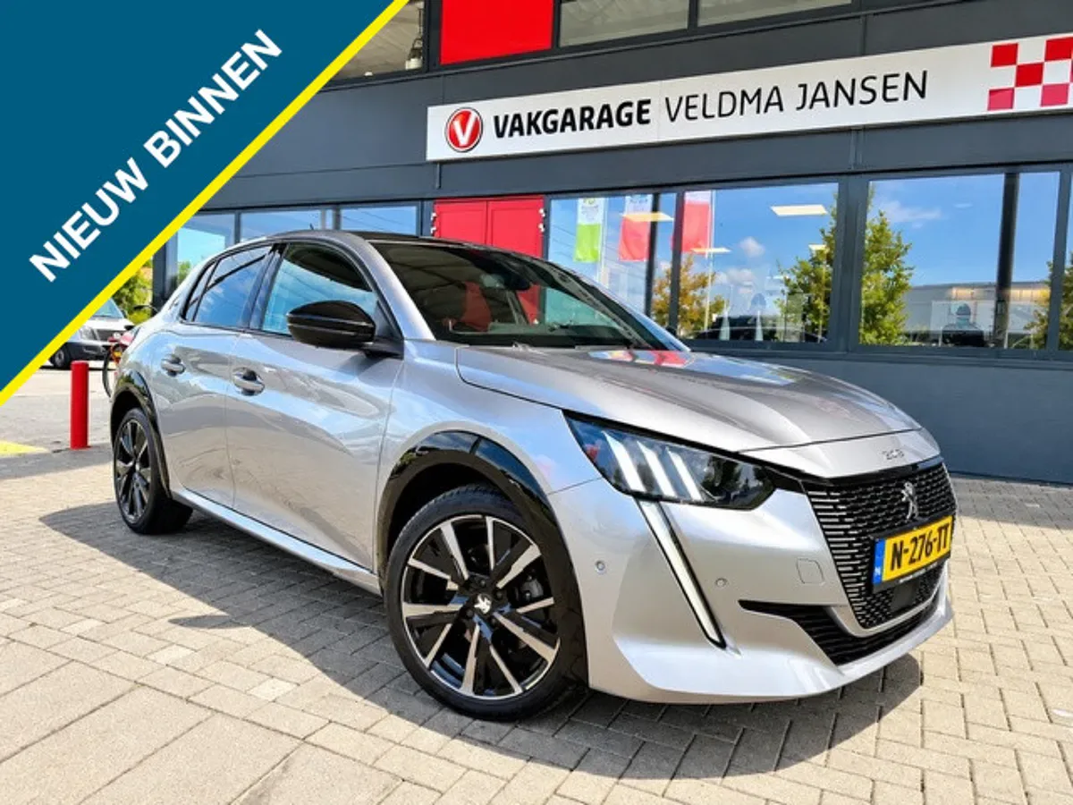 Peugeot 208 (2022) — foto 1