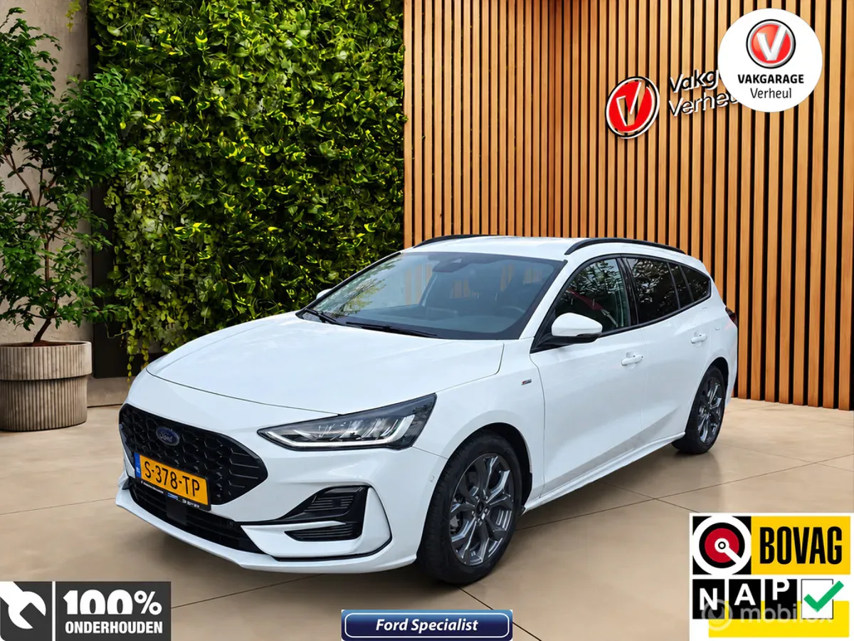 Ford Focus (2023) — foto 1