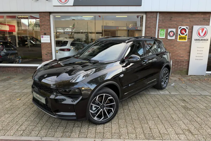 Lynk & Co 01 (2025)