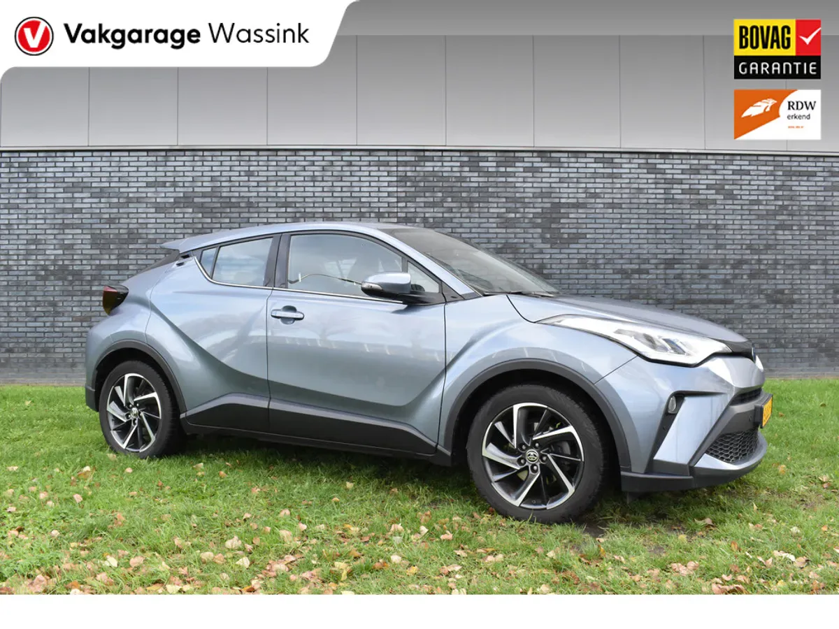 Toyota C-HR (2023) — foto 1