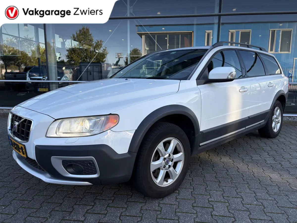 Volvo XC70 (2008) — foto 1