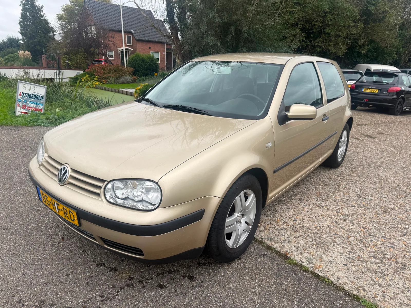 Volkswagen Golf (2001) — foto 1