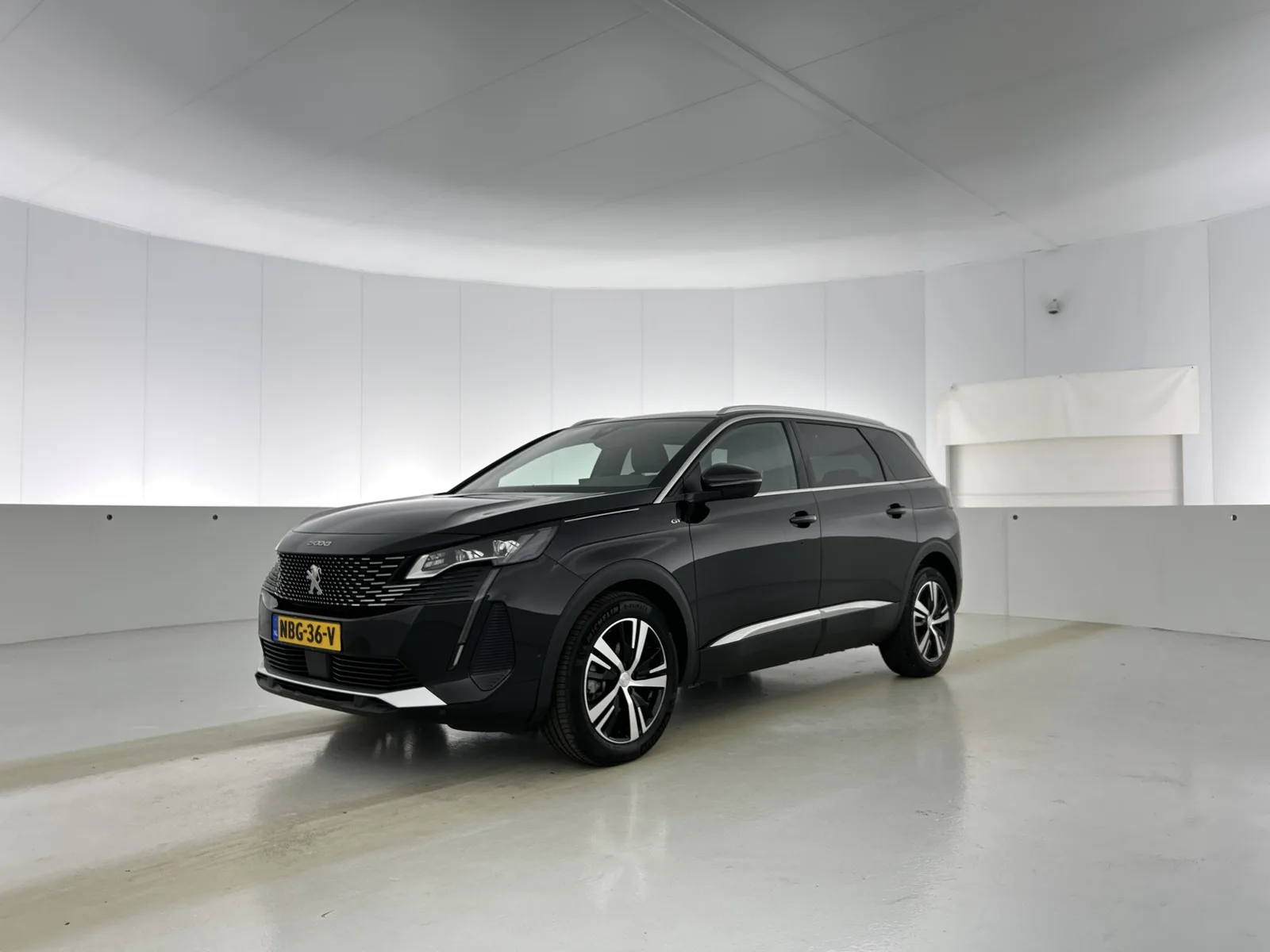 Peugeot 5008 (2024) — foto 1