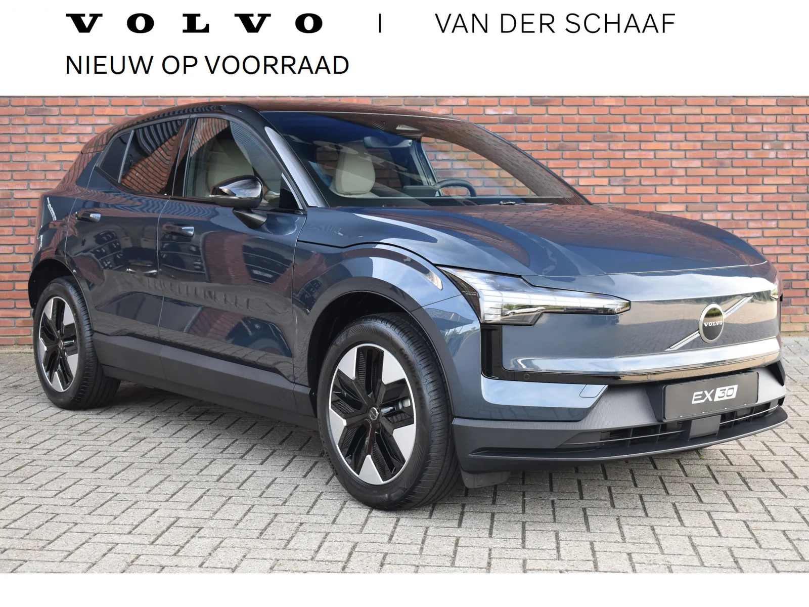 Volvo EX30 (2026) — foto 1