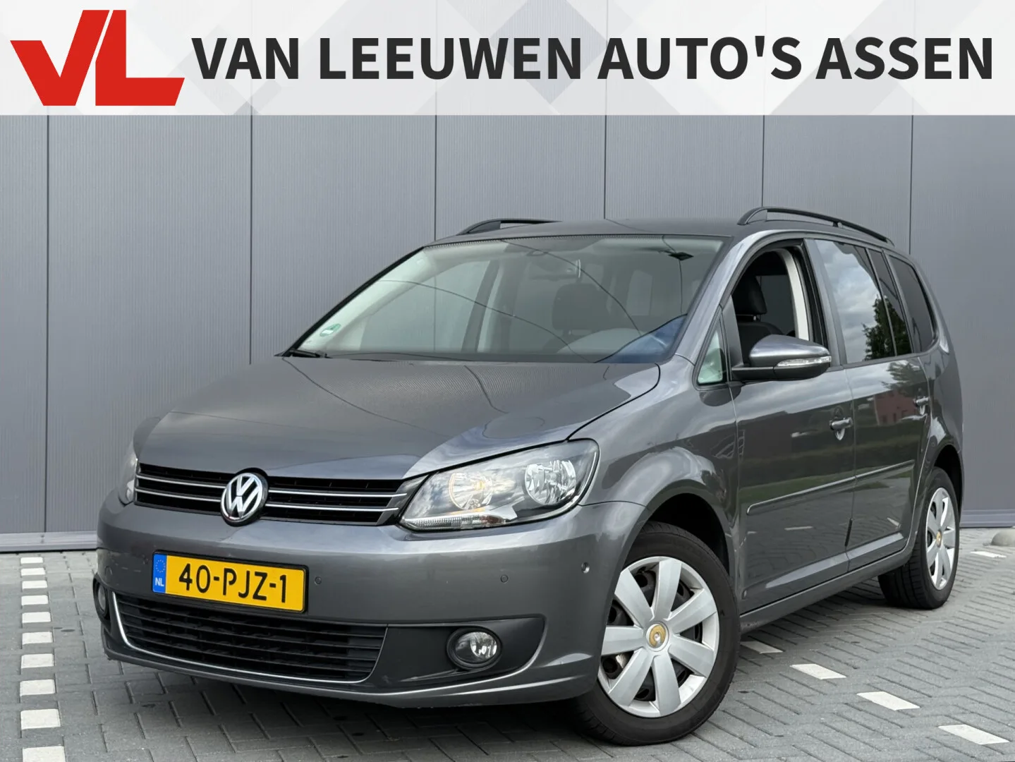 Volkswagen Touran (2011) — foto 1