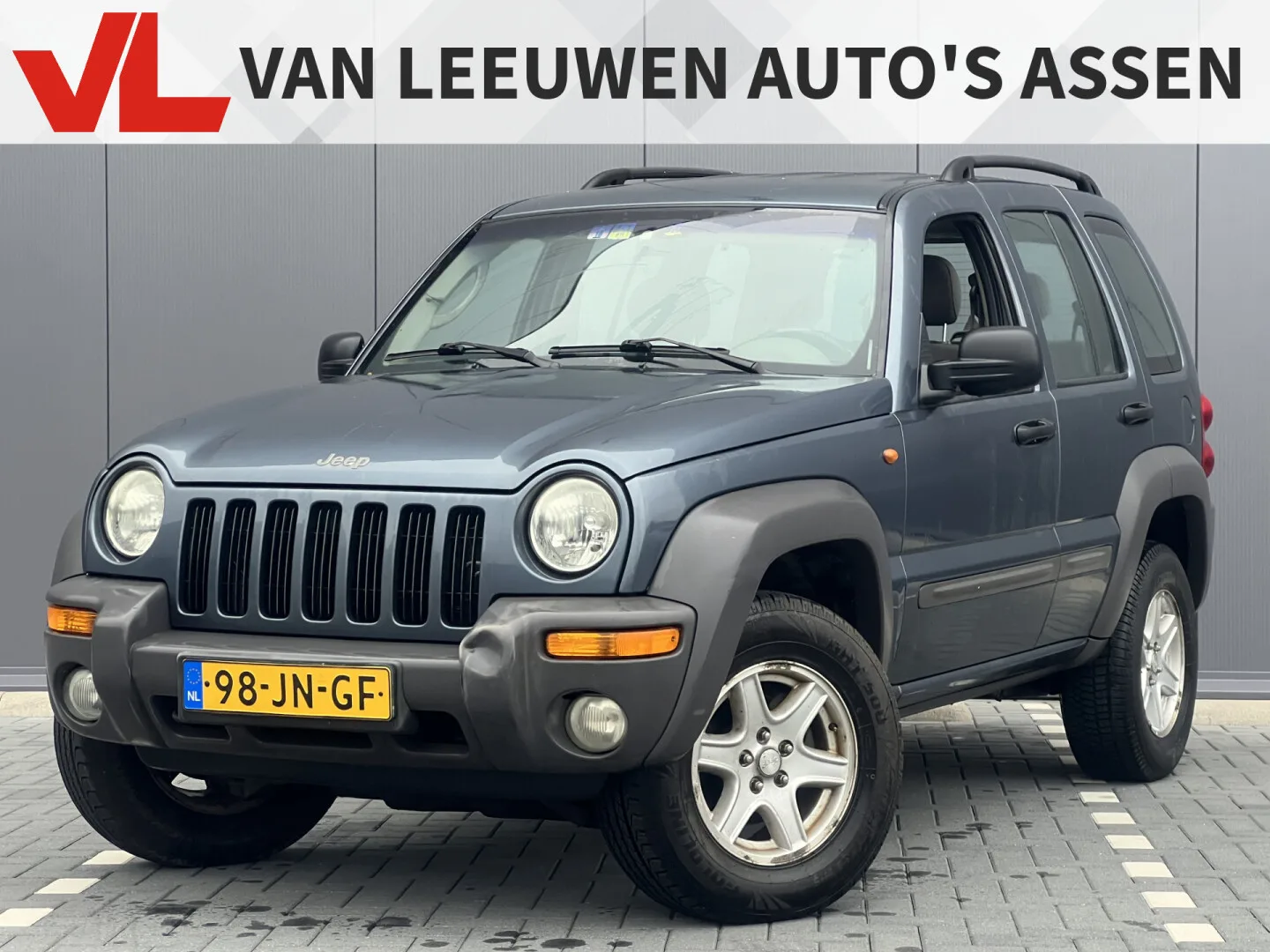 Jeep Cherokee (2002) — foto 1