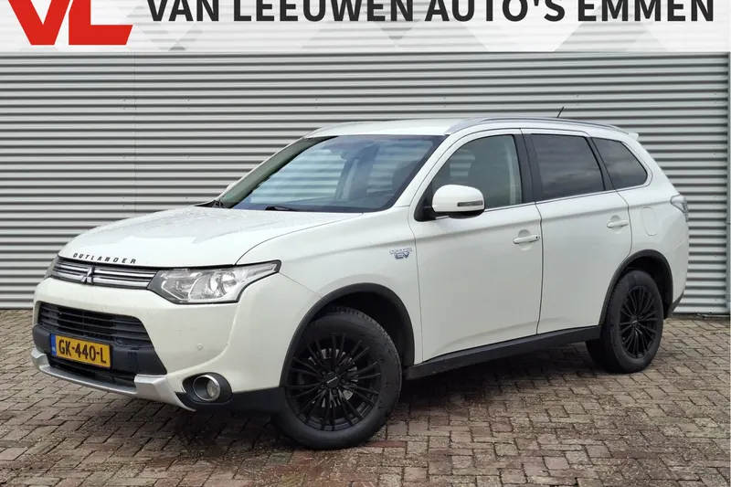 Mitsubishi Outlander (2015)