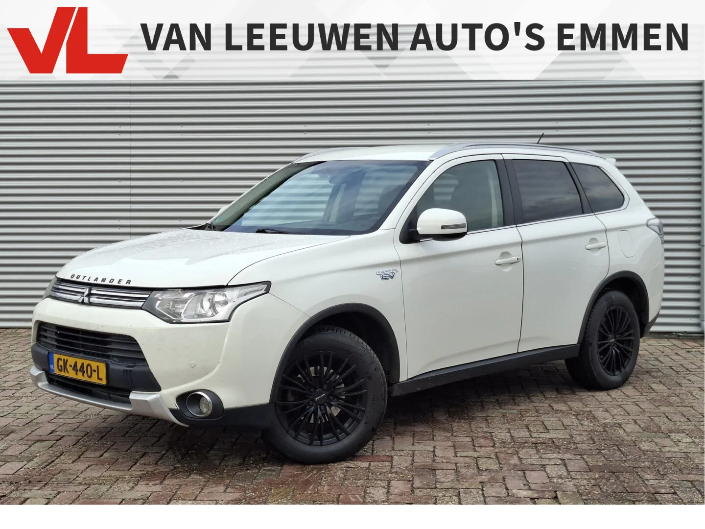 Mitsubishi Outlander (2015) — foto 1