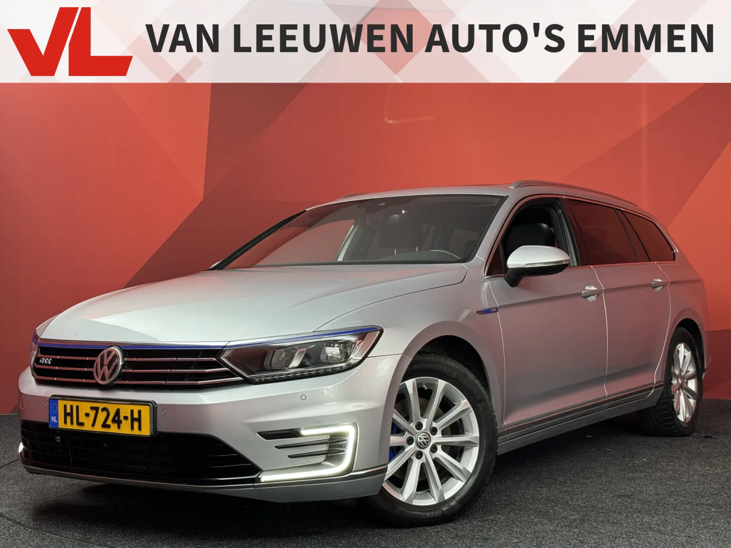 Volkswagen Passat (2015) — foto 1