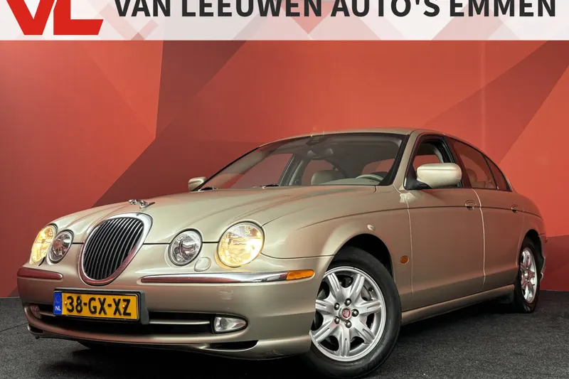 Jaguar S-Type (2001)