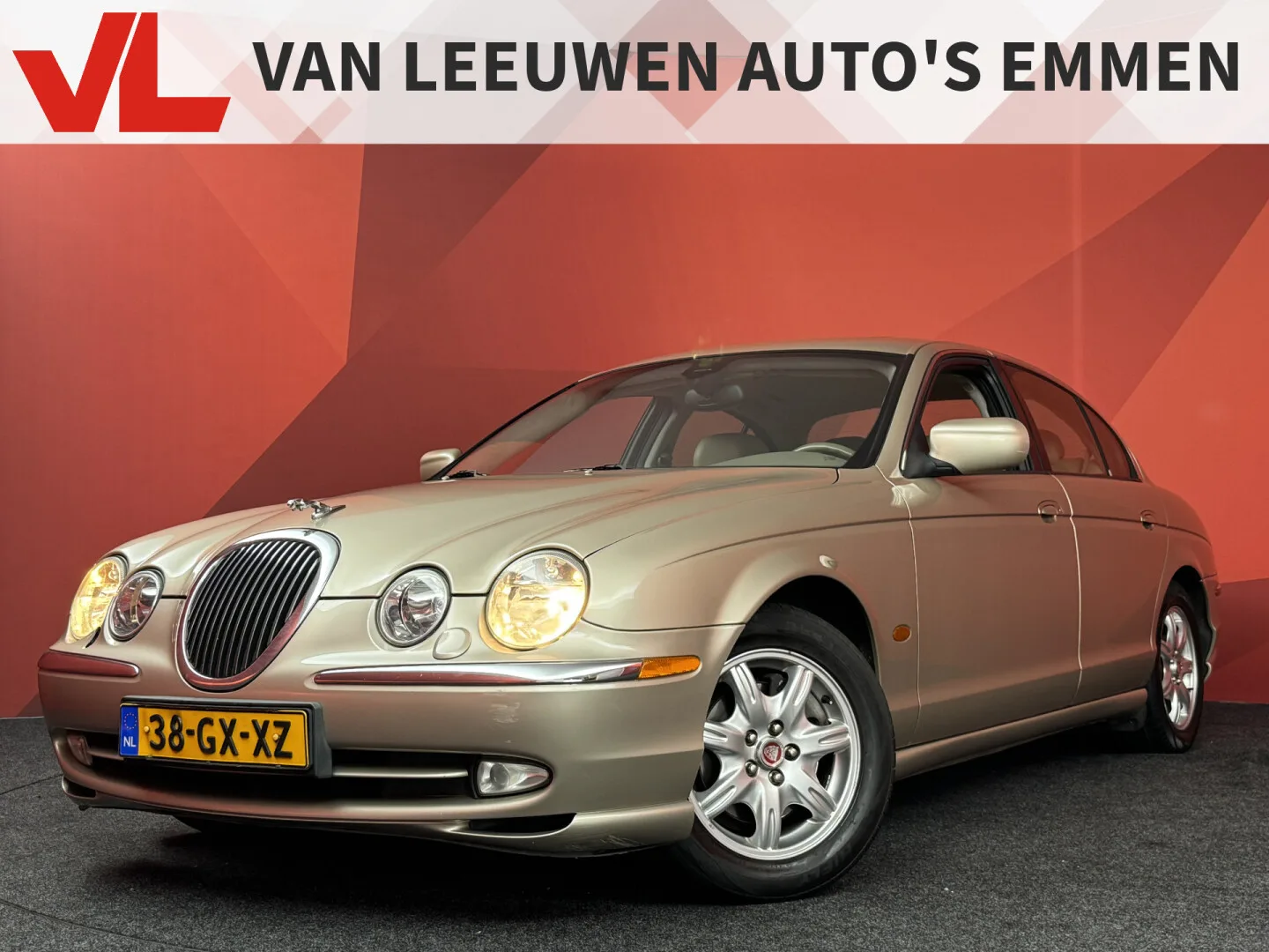Jaguar S-Type (2001) — foto 1