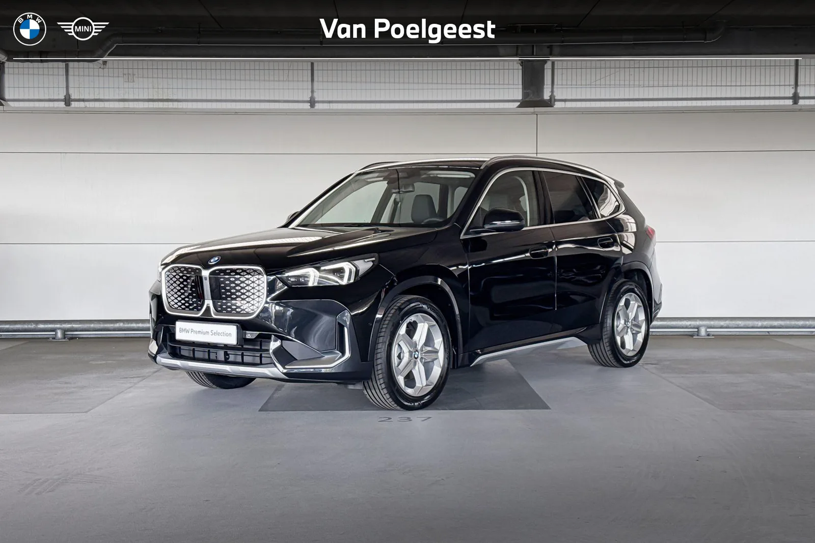 BMW iX1 (2026) — foto 1
