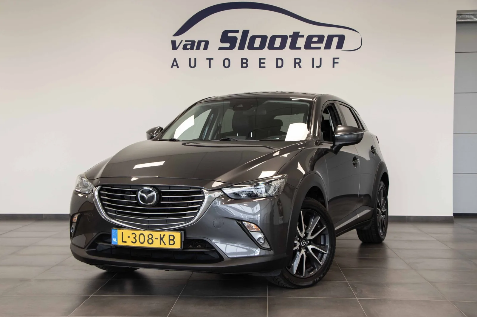 Mazda CX-3 (2017) — foto 1