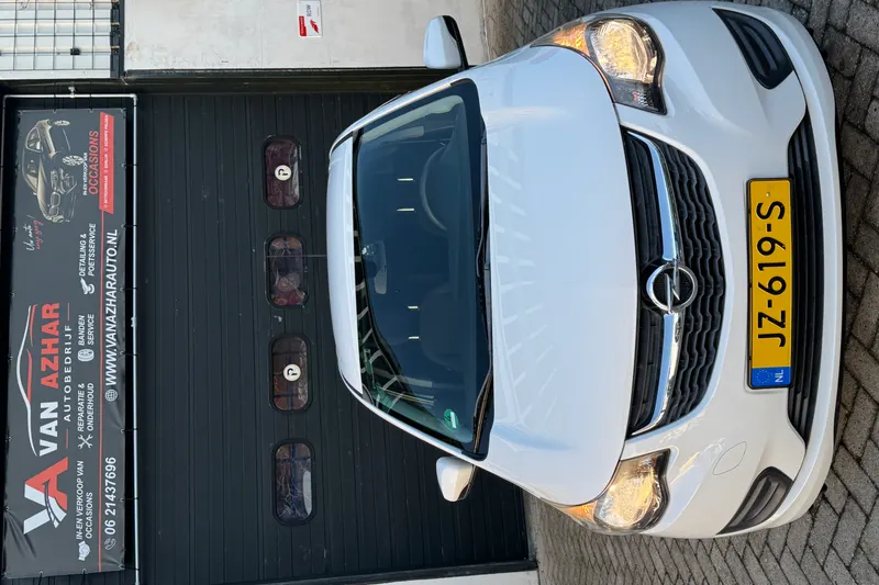 Opel Karl (2016)