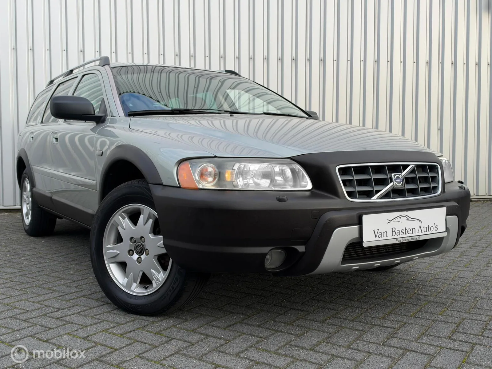 Volvo XC70 (2005) — foto 1