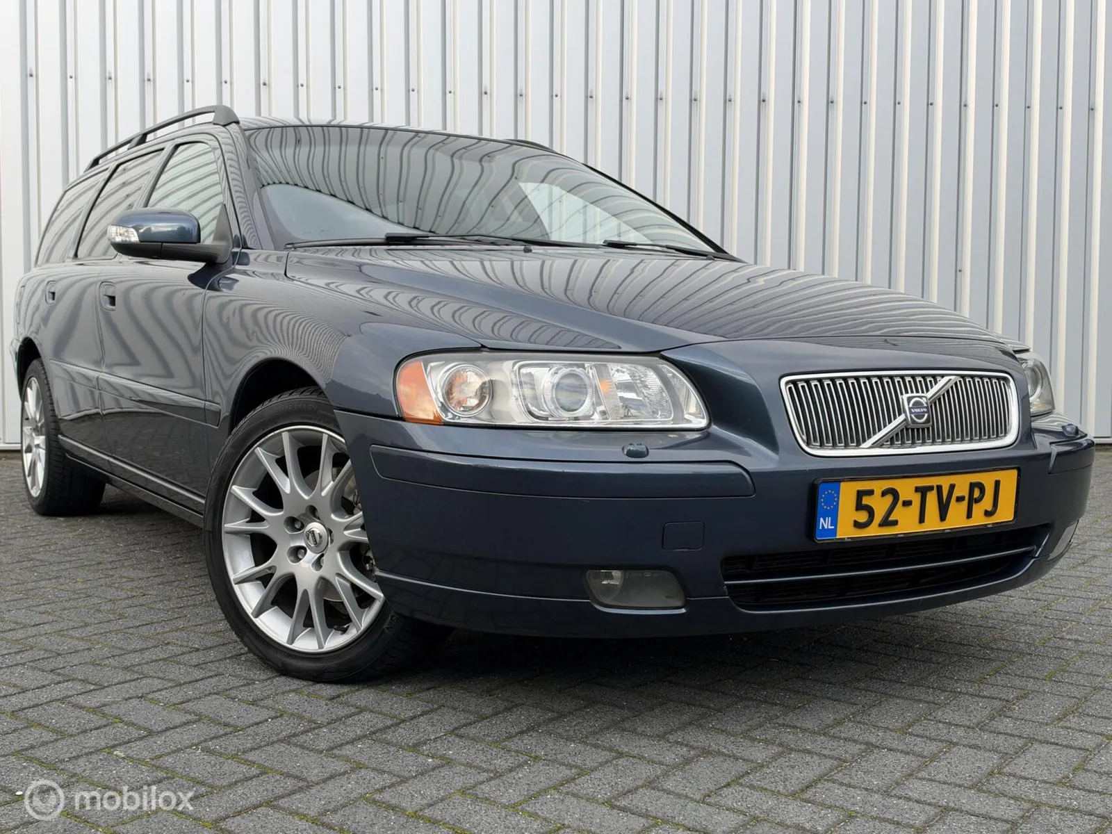 Volvo V70 (2007) — foto 1