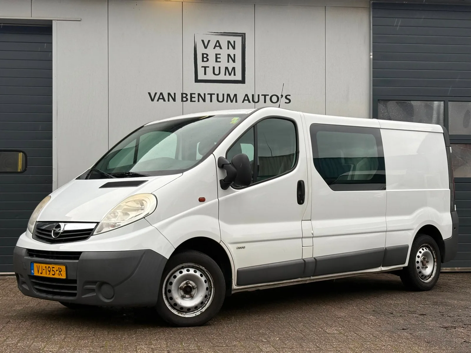 Opel Vivaro (2014) — foto 1