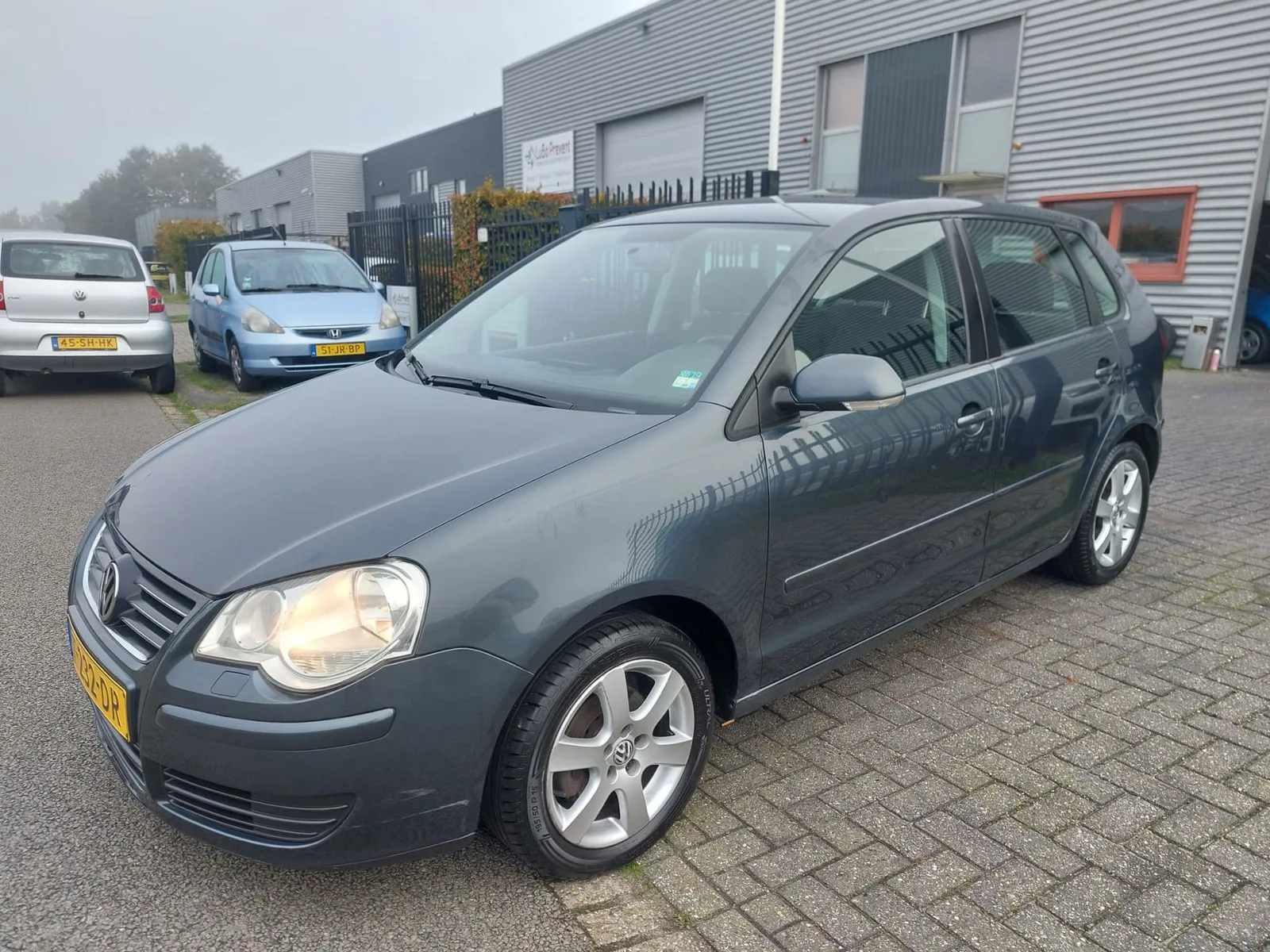 Volkswagen Polo (2005) — foto 1