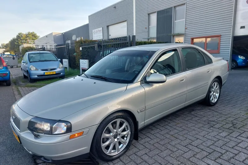 Volvo S80 (2003)