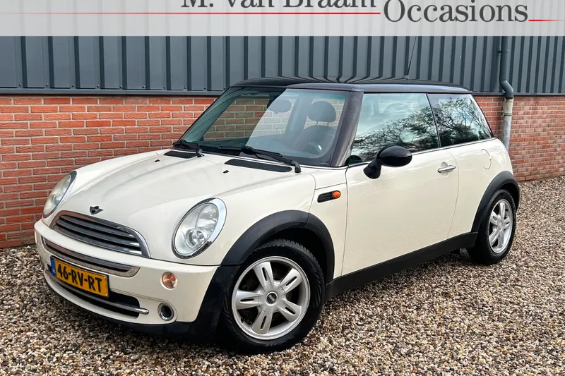 MINI Cooper (2005)