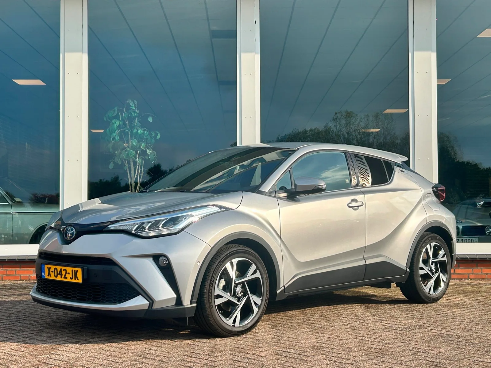 Toyota C-HR (2022) — foto 1