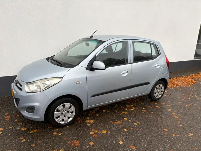 Hyundai i10 (2011) — foto 1