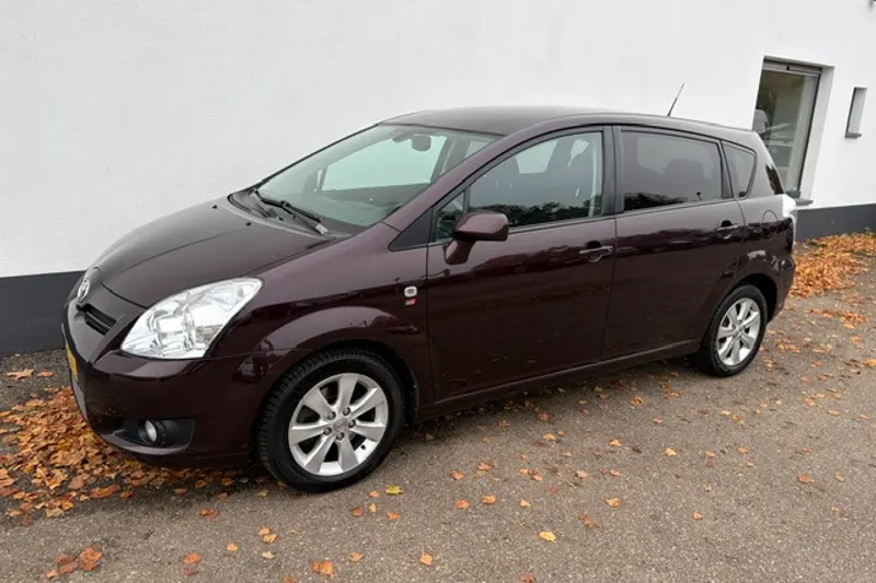 Toyota Verso (2007)
