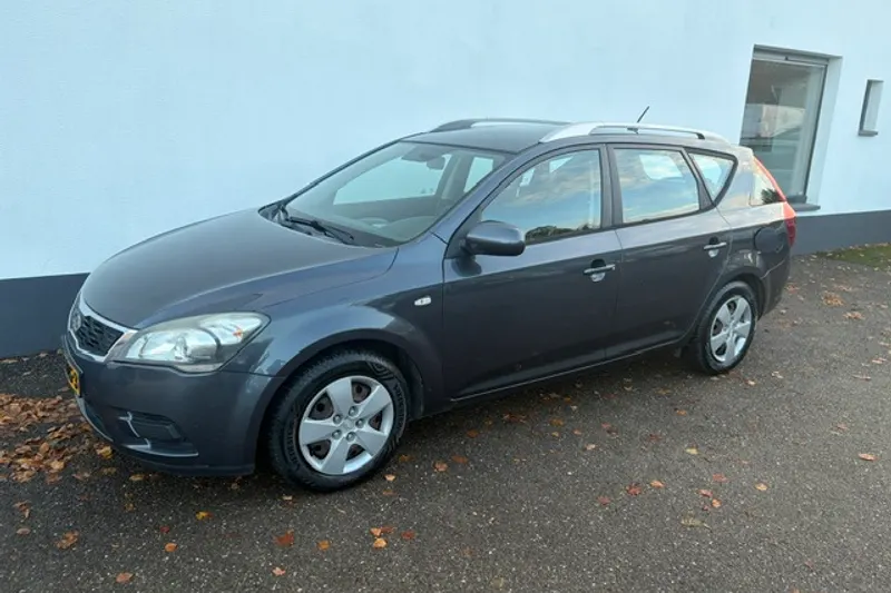 Kia Ceed (2011)