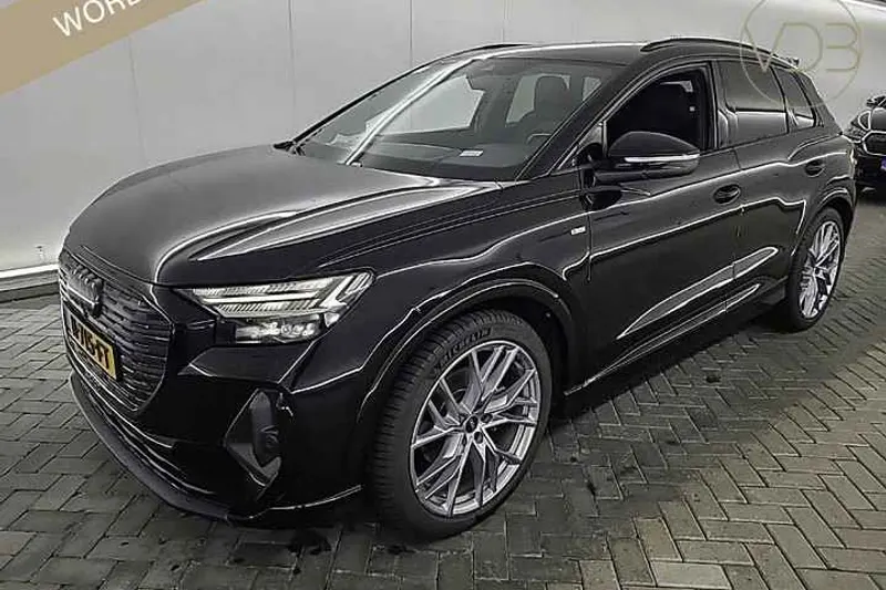 Audi Q4 e-tron (2021)