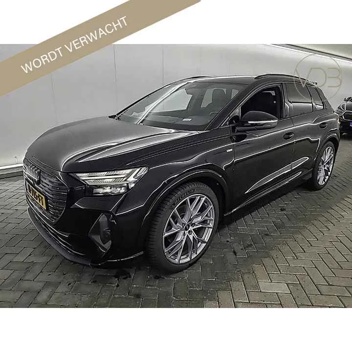 Audi Q4 e-tron (2021) — foto 1