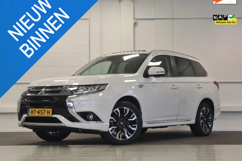 Mitsubishi Outlander (2015)