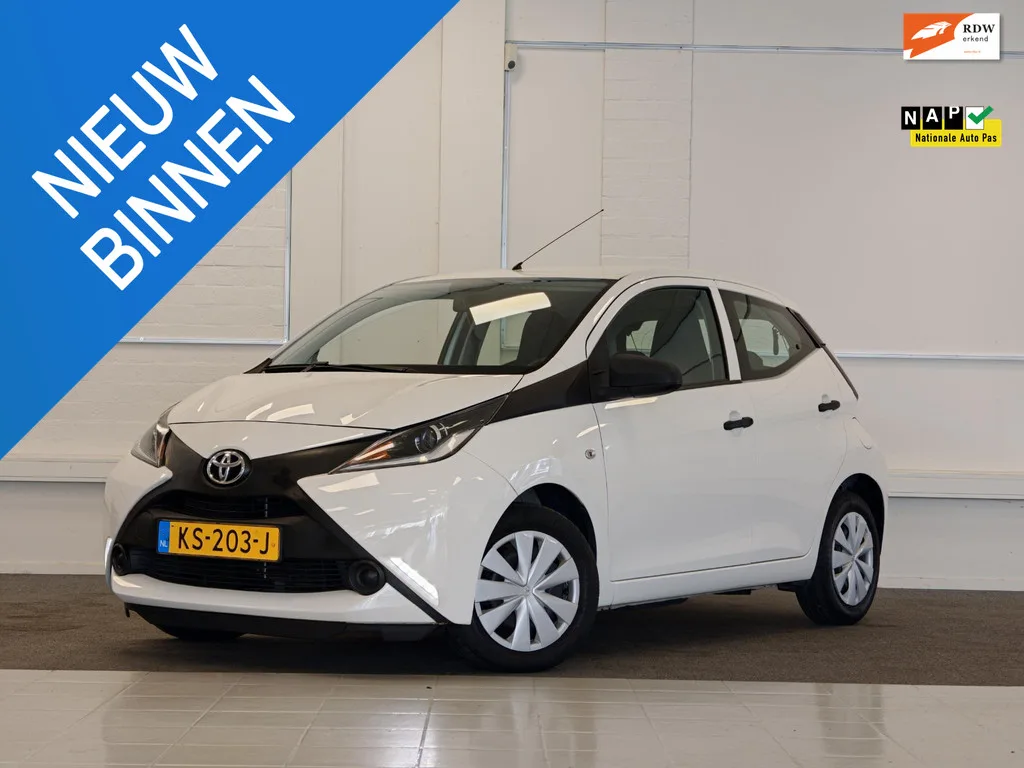 Toyota Aygo (2016) — foto 1