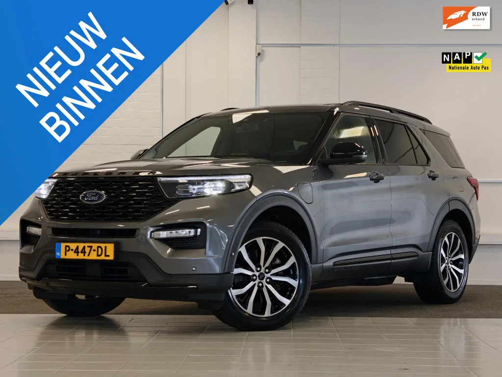 Ford Explorer (2022) — foto 1