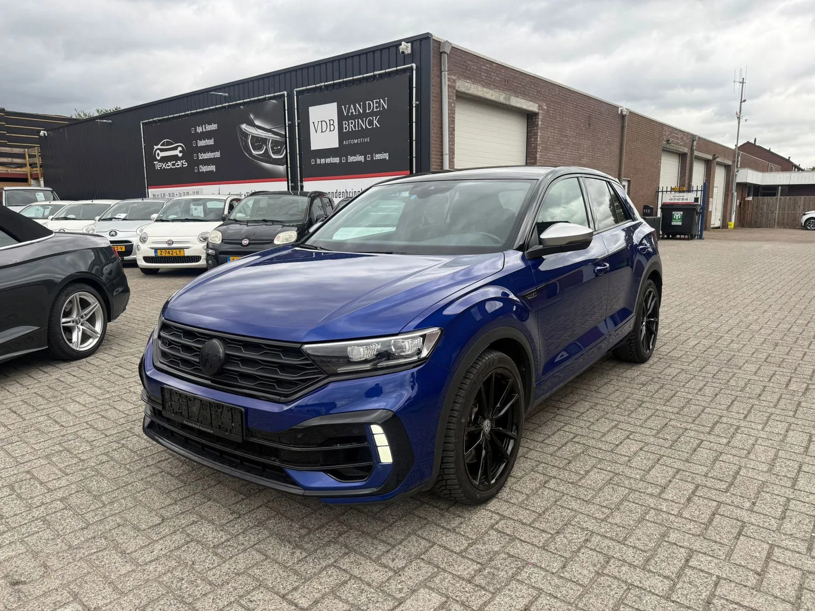 Volkswagen T-Roc (2021) — foto 1