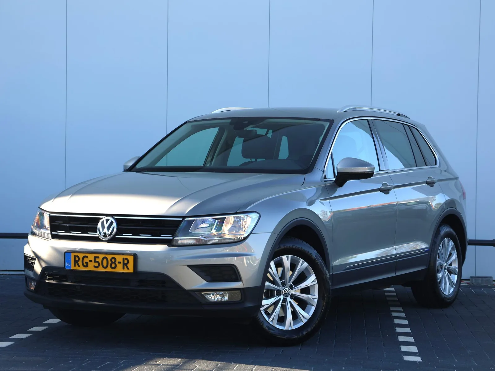 Volkswagen Tiguan (2017) — foto 1