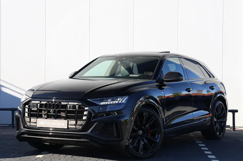 Audi Q8 (2023)