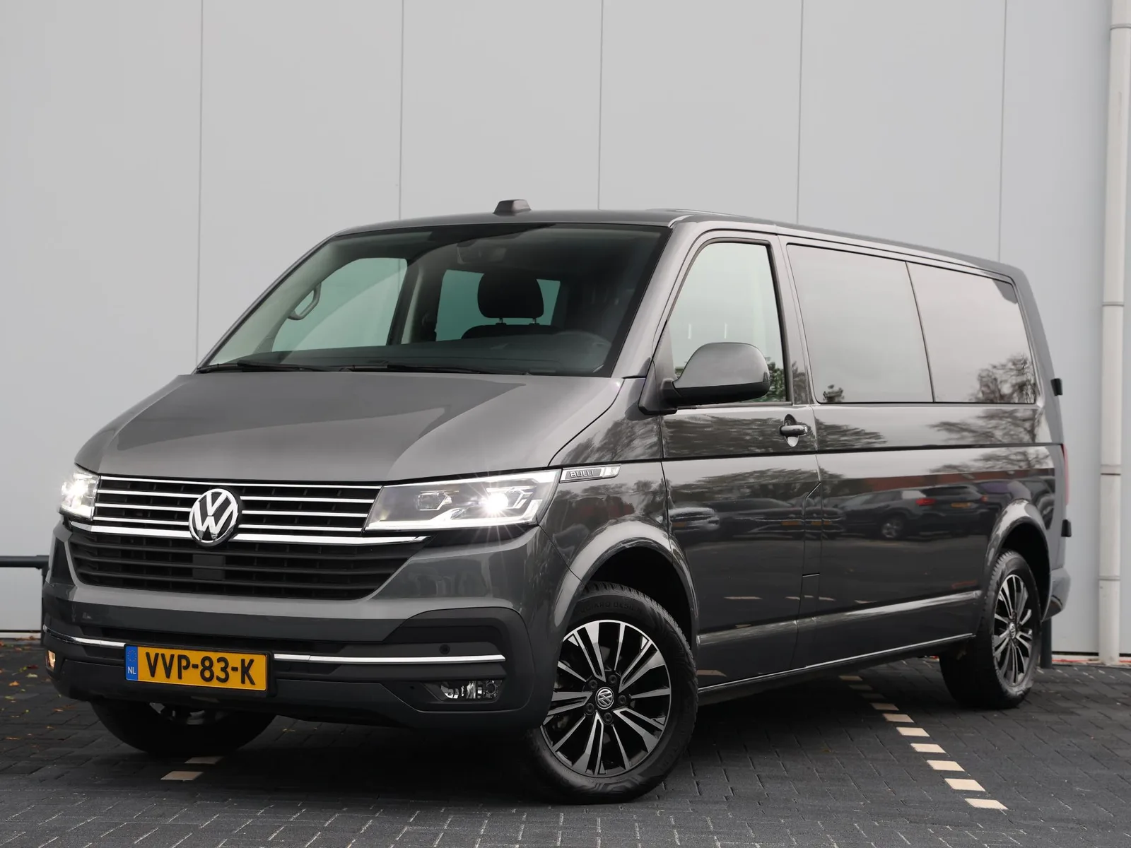 Volkswagen Transporter (2023) — foto 1