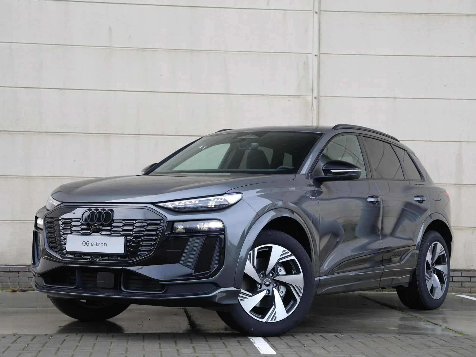 Audi Q6 e-tron (2026) — foto 1