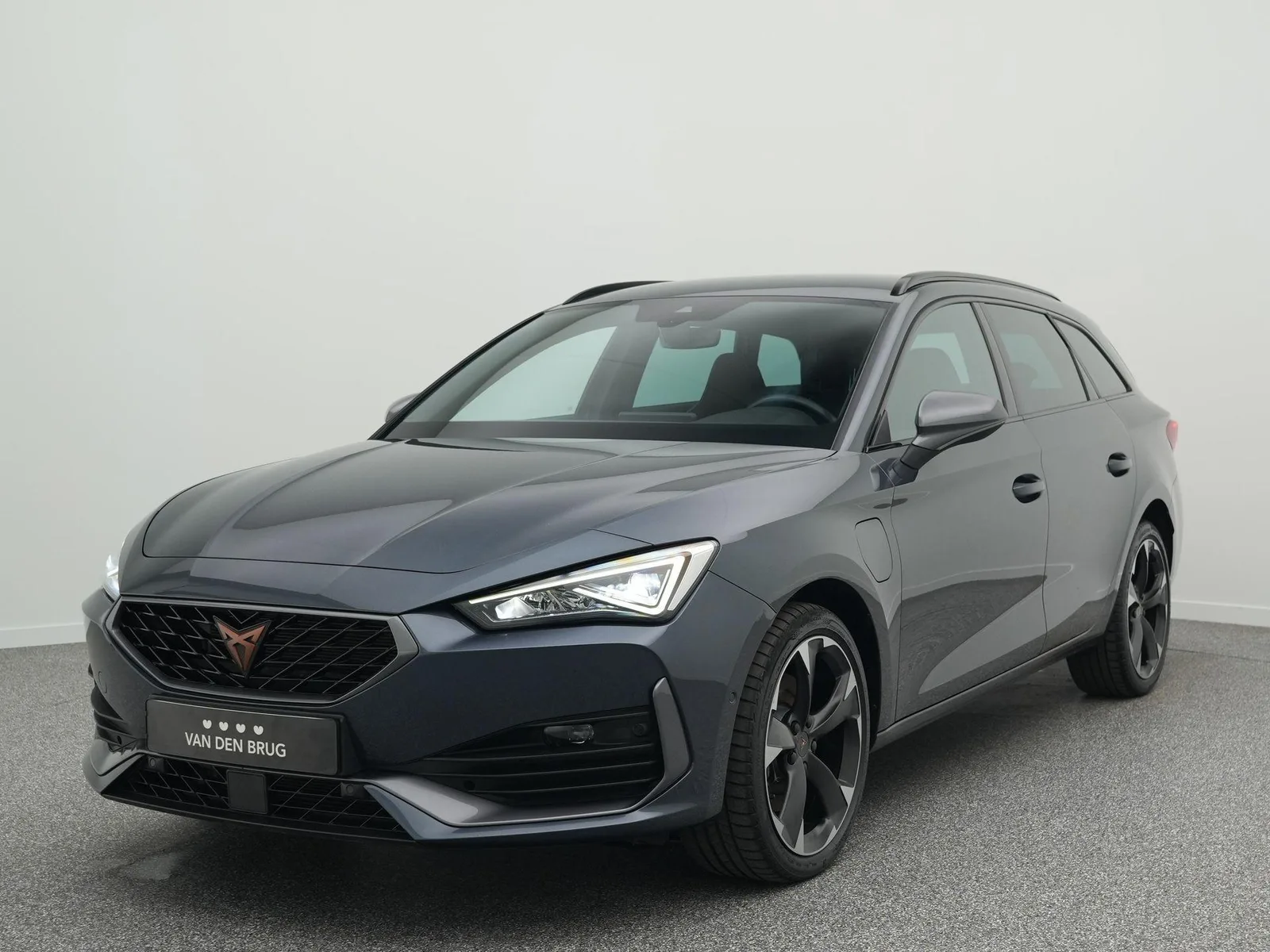 CUPRA Leon Sportstourer (2022) — foto 1