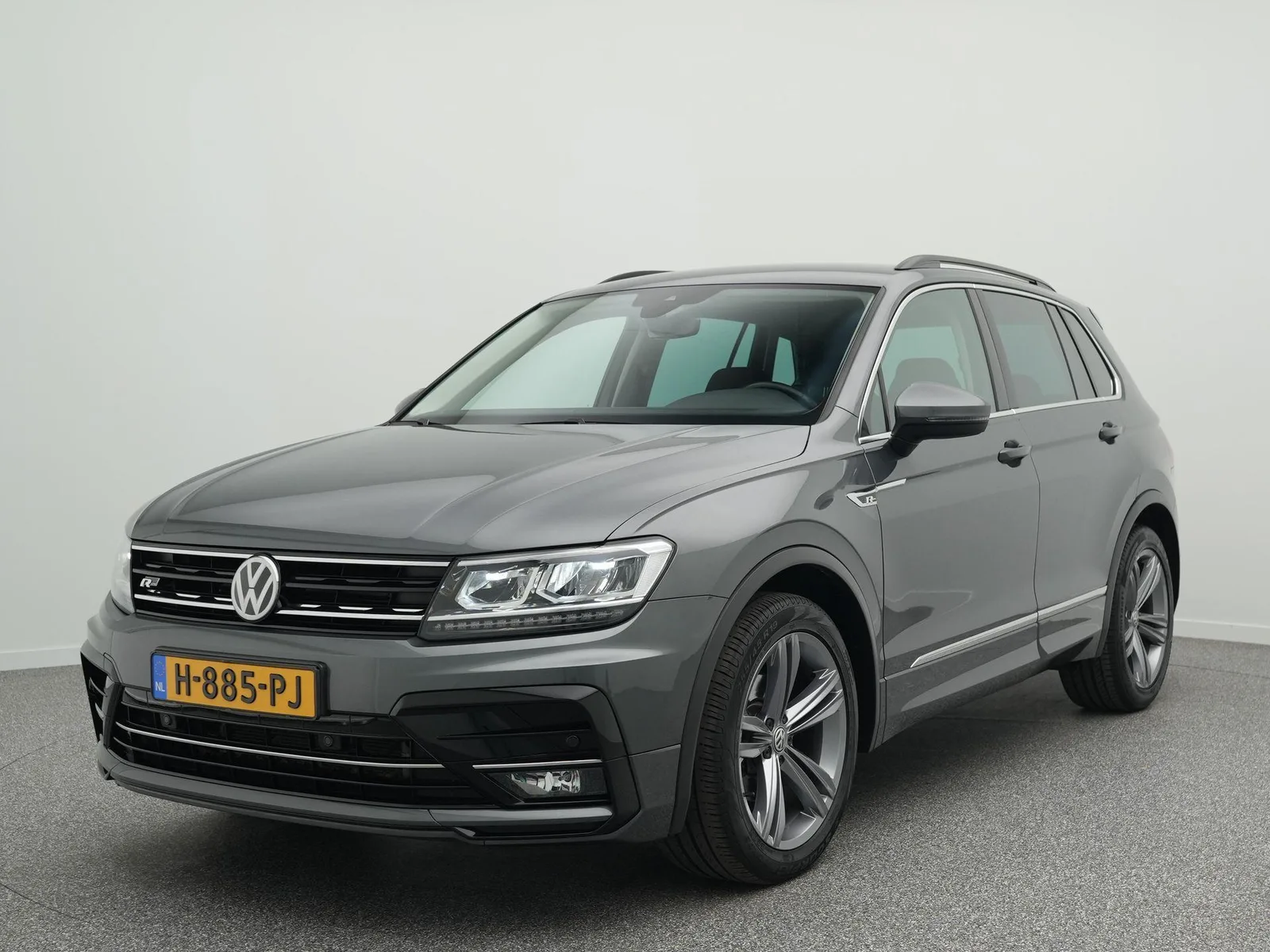 Volkswagen Tiguan (2020) — foto 1