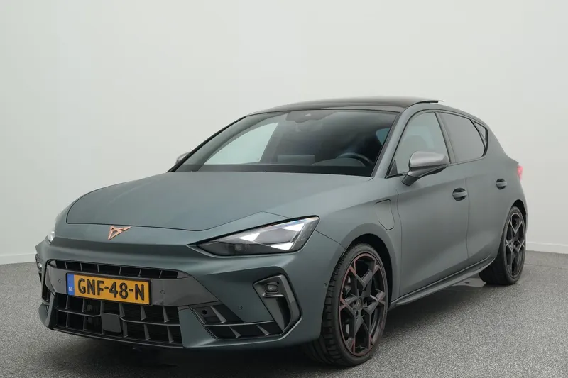 CUPRA Leon (2024)