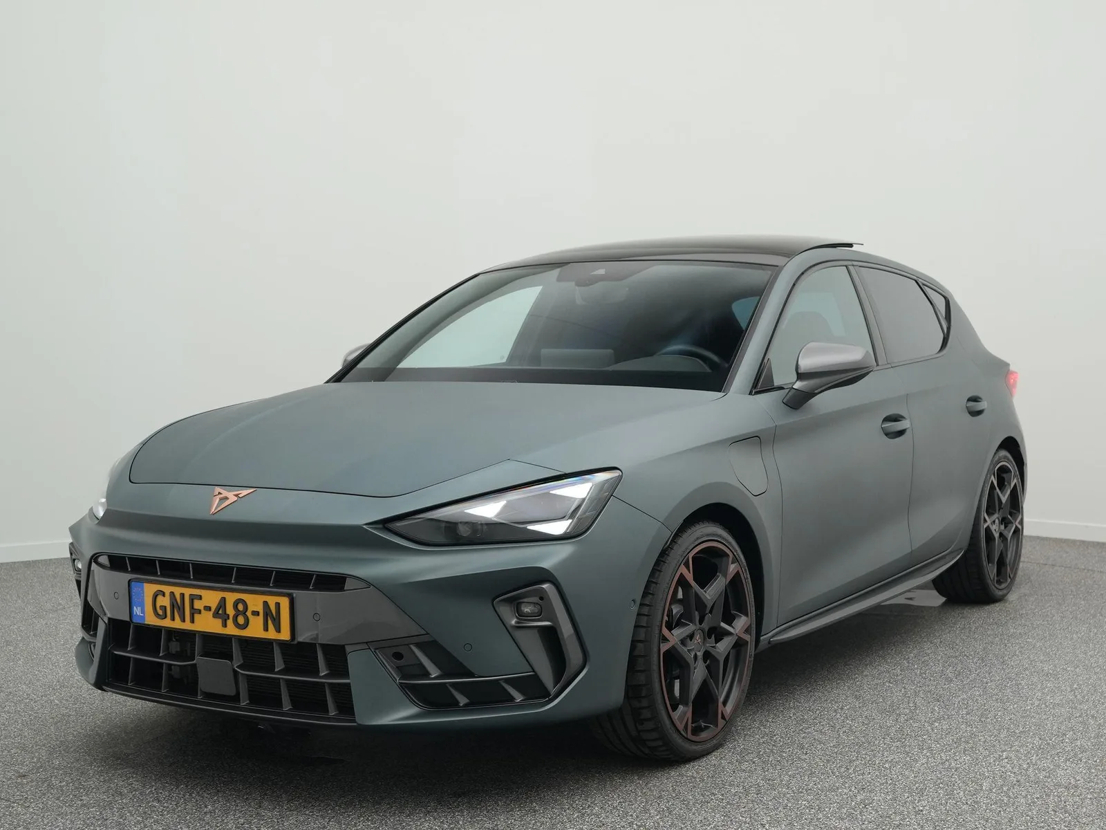 CUPRA Leon (2024) — foto 1