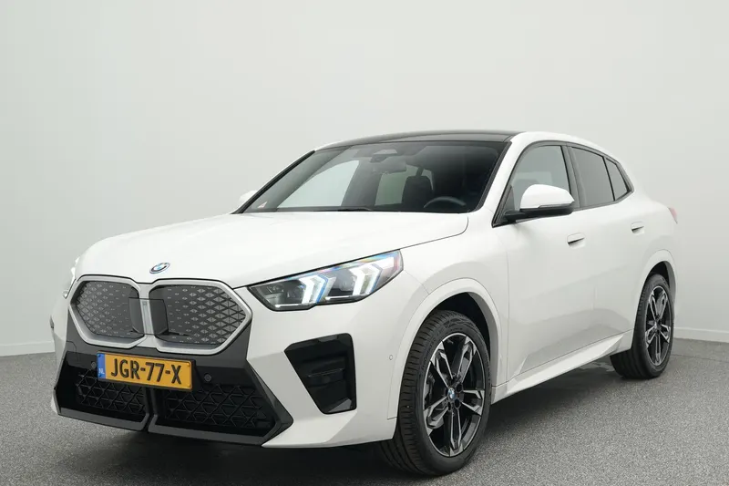 BMW iX2 (2025)