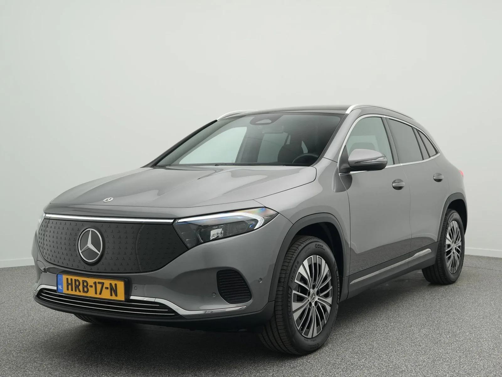 Mercedes-Benz EQA (2025) — foto 1