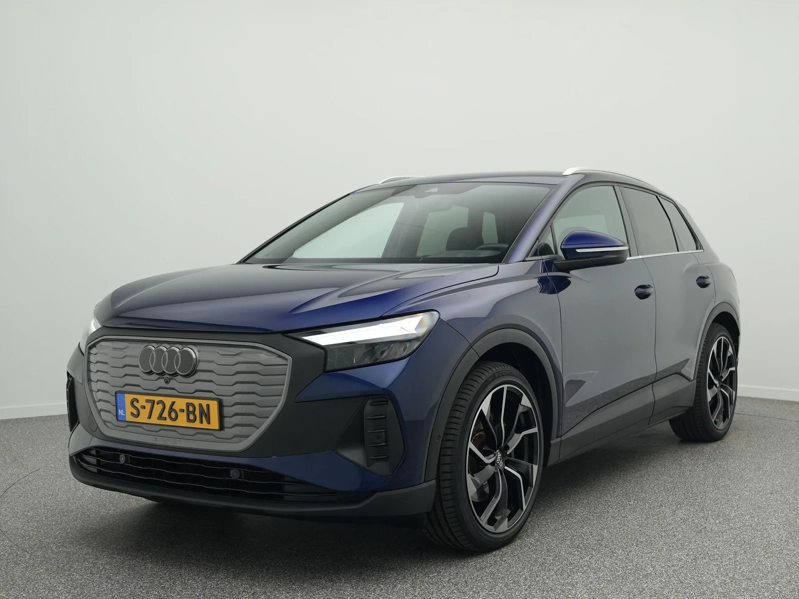 Audi Q4 e-tron (2022) — foto 1
