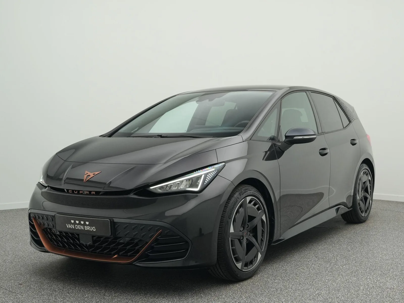 CUPRA Born (2024) — foto 1