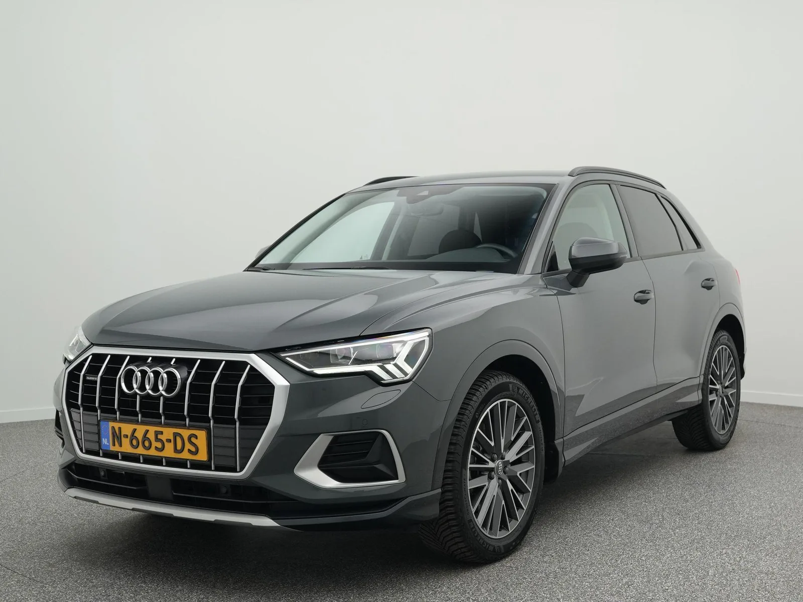 Audi Q3 (2020) — foto 1
